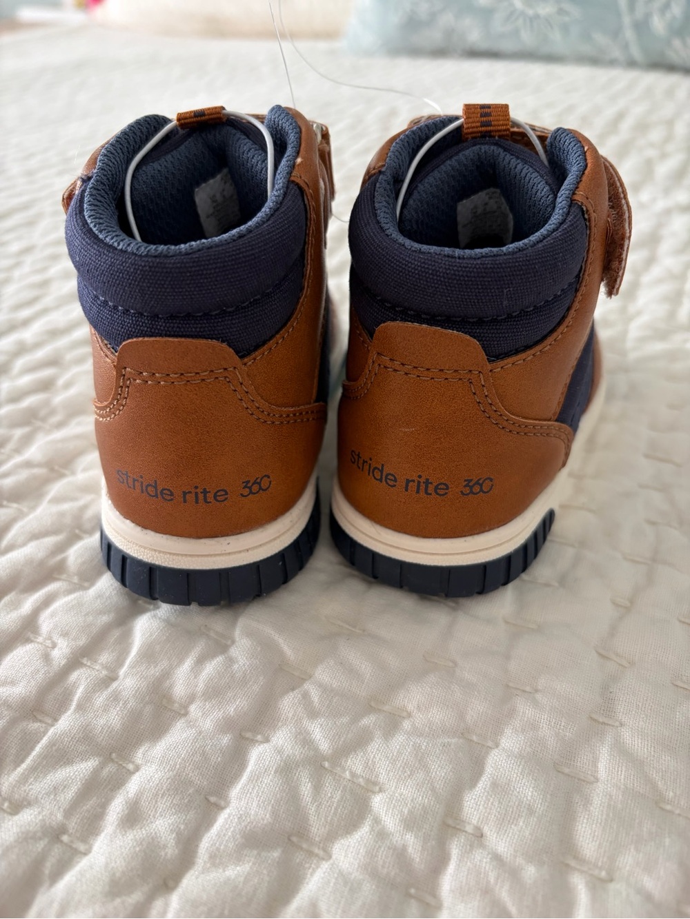 NWT Stride Rite Toddler Boys’ Porter Navy & Brown High-Top Sneaker Boots Size 7M - Picture 3 of 5